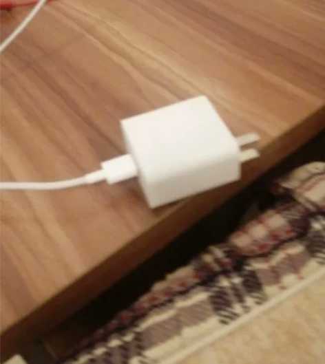 66w华为充电器几乎全新 感兴趣的话点“我...