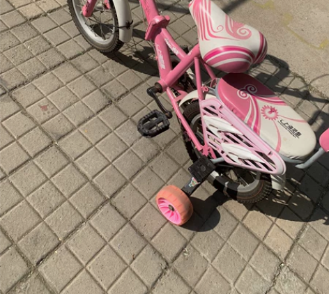 凤凰14儿童折叠自行车，车胎很新，成色看图...