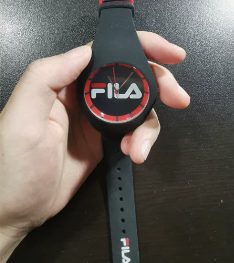 fila斐乐手表 前公司内网购的 带过两次...