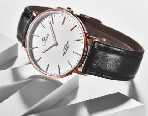 天王表休闲男表简约百搭皮带石英表男士手表送...