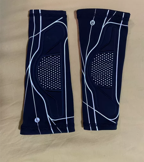 迪卡侬排球护臂 出一对自用排球护臂 迪卡侬...