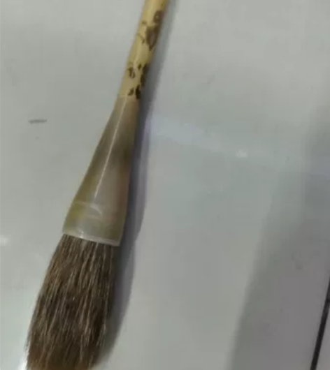 北京到期不干了 处理卖好猪鬃毛的 笔握部分...