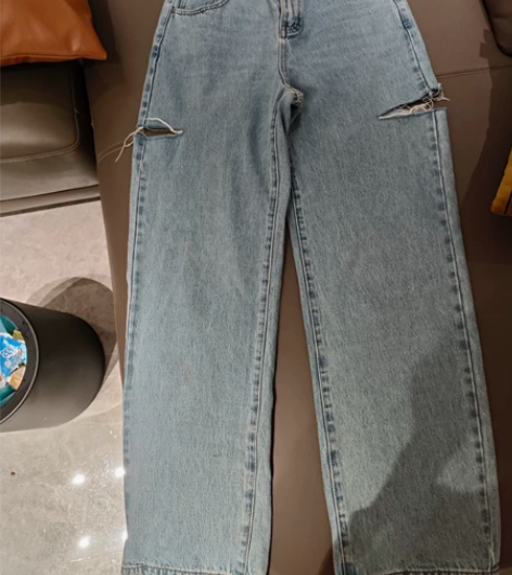 zll破洞阔腿牛仔裤，版型超级好，专柜购买...