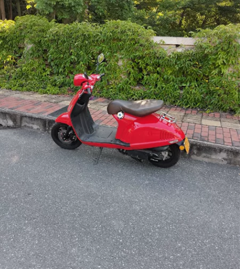 2021年10月上牌125踏板车，四千多公...