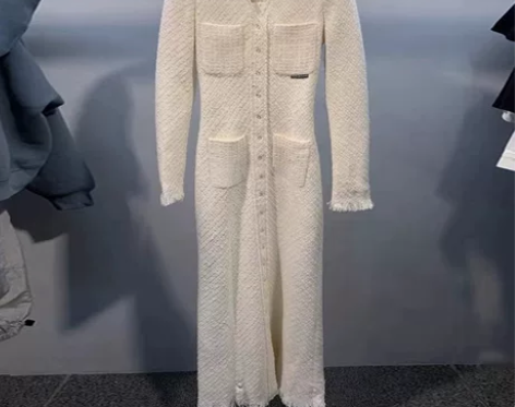 法式优雅小众白色长袖连衣裙女2022秋季新...