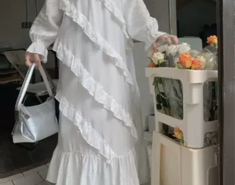 法式荷叶边仙女连衣裙2022秋季新款温柔长...