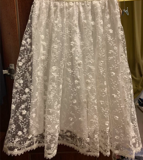 质量超级好的刺绣白纱裙 有内衬 刺绣看细节...
