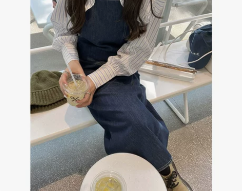 TT坏坏 牛仔背带裙套装搭配衬衫2022年...