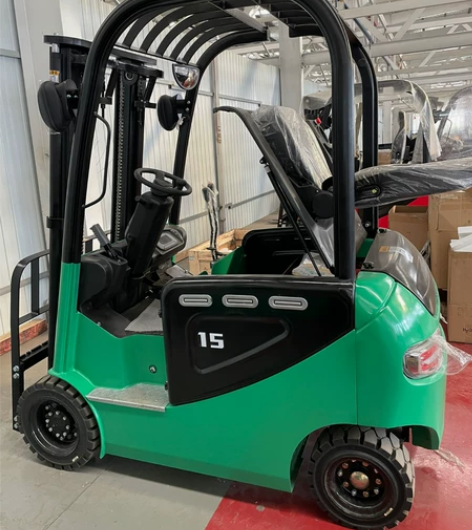 1.5吨平衡重叉车全新 感兴趣的话点“我想...