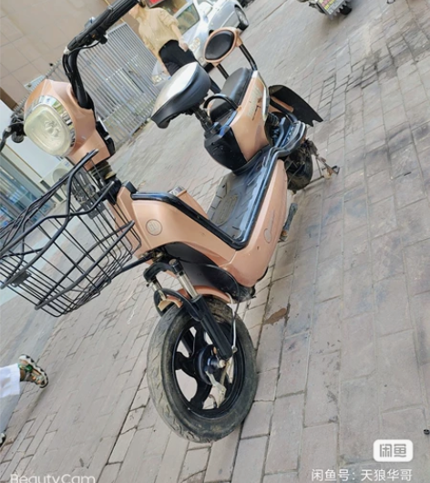 精品48V，简易款电动车一辆，成色如图。整...