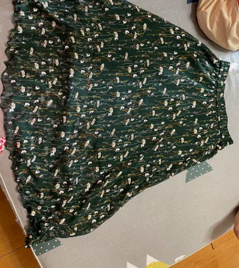 松紧腰碎花半身裙A字裙过膝夏季 感兴趣的话...