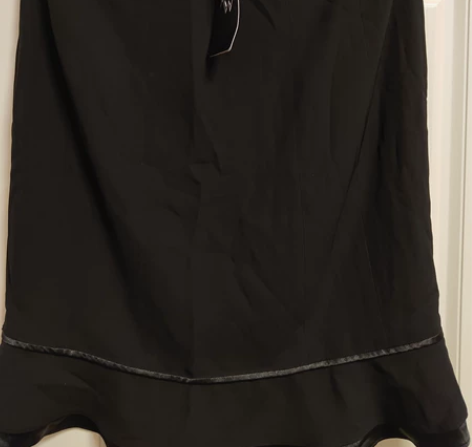 小黑裙,全新带吊牌,13码,我太小了,品牌...