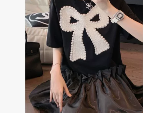 黑色连衣裙复古宽松圆领荷叶边裙子 全新 仅...