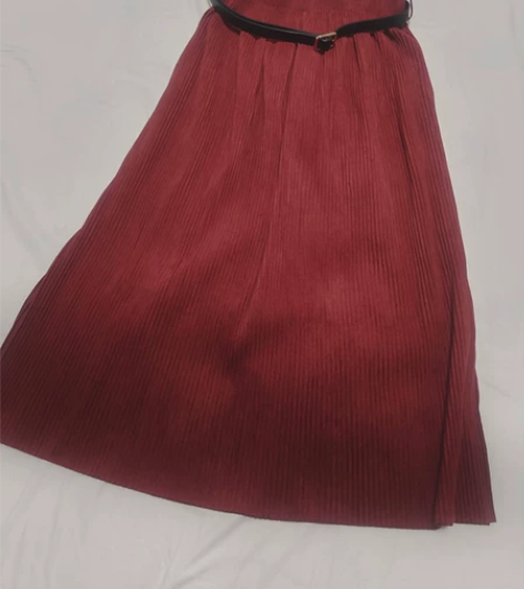 百褶花苞裙，毛呢，手感顺，S码，160身高...