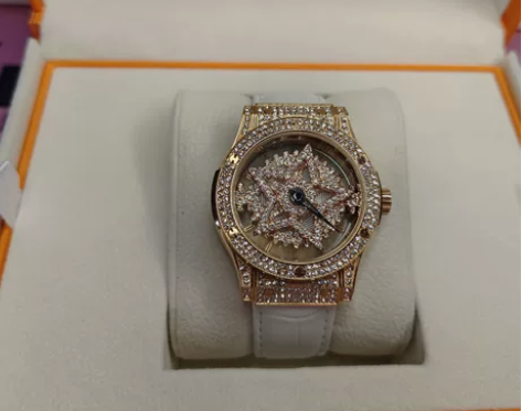 蒂玮娜五芒星时来运转手表女款,买来基本上没...