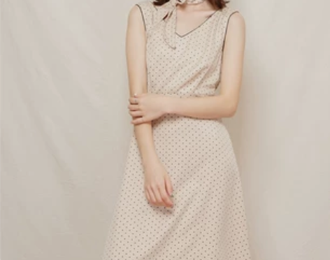 波点连衣裙复古赫本风2019夏原创很仙的小...