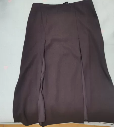 Giada 藕荷色羊毛桑蚕丝半裙，一如既往...