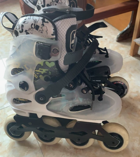 mx专业花样轮滑鞋，29-32码 小孩子穿...