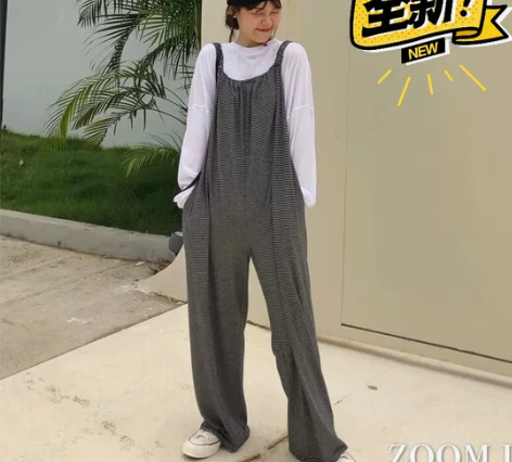 全新的背带连体裤 现在的温度穿得刚好 很舒...