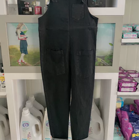 背带牛仔裤，质量很好，80到100斤左右，...