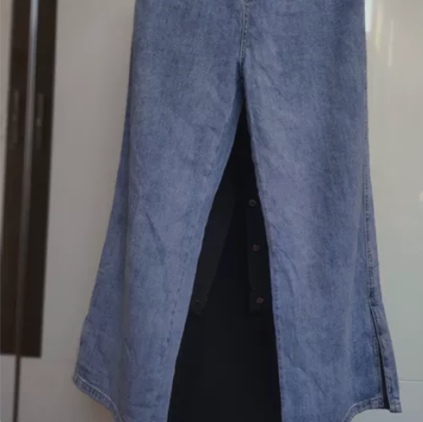 正品！包邮！女士阔腿牛仔裤，布料优质不掉色...