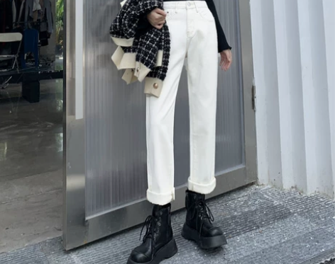 【狂欢价】2021新款米白色高腰直筒牛仔裤...