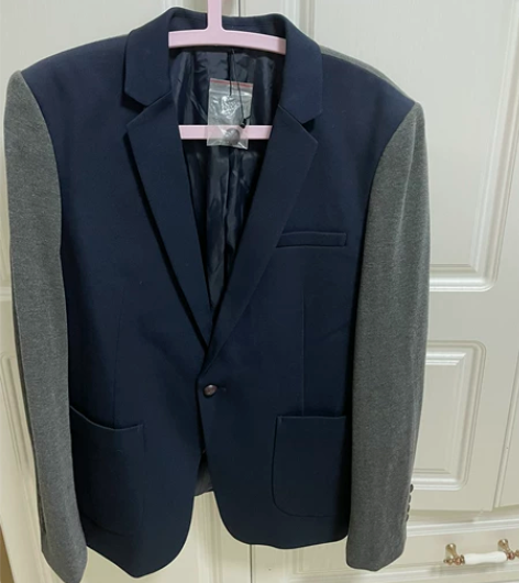 自家闲置森马男士西装外套，拼接撞色设计，还...