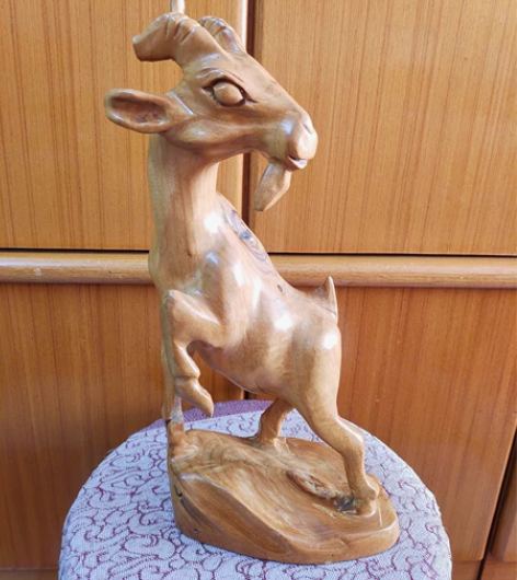 摆件,工艺品,有点毛病,转给会修理的爱好者...