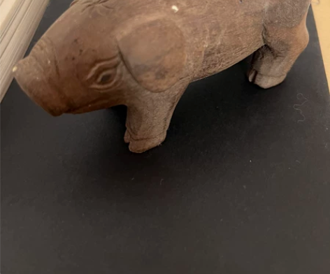 纯手工木雕小猪 高度5厘米,宽度10cm左...