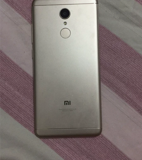 红米手机 32G 没有密码 好用 皮毛好￥...