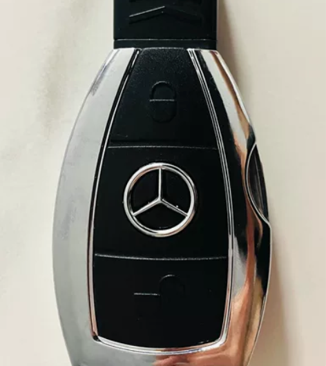 奔驰大G多功能刀多功能便携军刀工具 定制的...