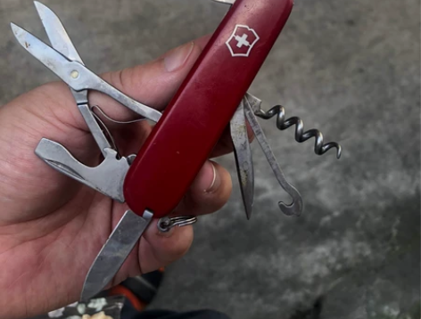 瑞士正品军刀 维氏多功能军刀 正品保证，很...