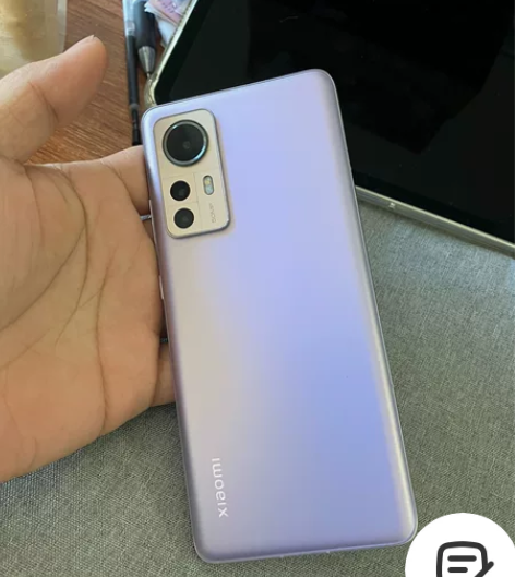 小米12。8+256紫色，狗东买的，贴膜戴...