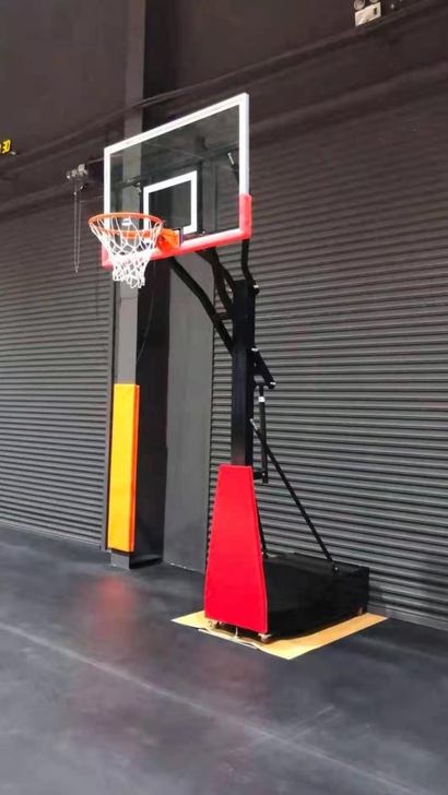 全新篮球架