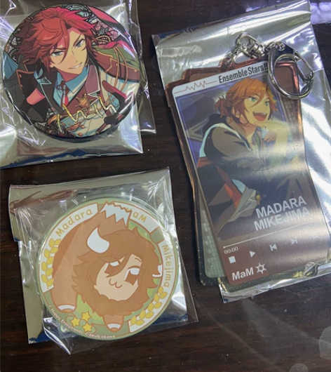 三毛缟斑 时光吧唧/大川吧唧/绽放亚克力 ...