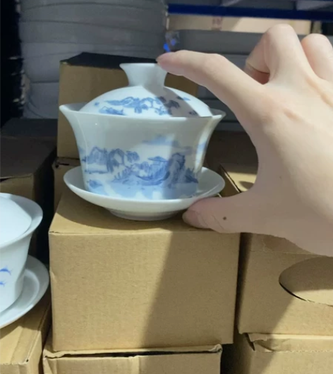 茶馆倒闭与合伙人分家得几百个盖碗急于回血 我在福建泉州，开了...