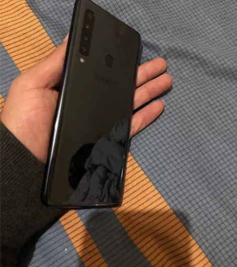 三星A9s 6+128 黑色 98新,原装 无磕碰,无划... 三星A9s 6+128 黑色 98新,原装 无磕碰,无划...