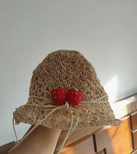 两个新的女宝夏天草帽，头围52，需要联系，...