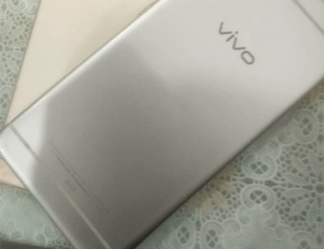 vivox7p努比亚z11都是4加64的,...