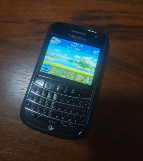 老手机黑莓9650电信版 国行电信版,三网...