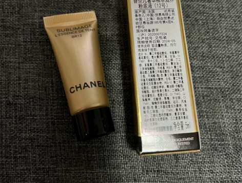 香奈儿奢华粉底12号35元包邮 香奈儿提拉...