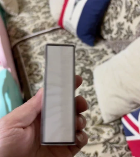 背着媳妇卖香水，香奈儿五号香氛，香头发的，...