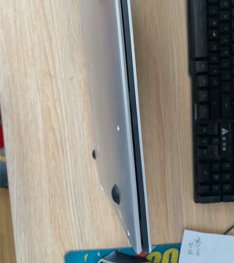 华硕超薄笔记本用了两年8G缓存256G固态...