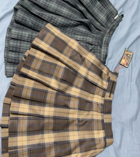 JK群格裙正品，全新未过水，共三十 感兴趣...