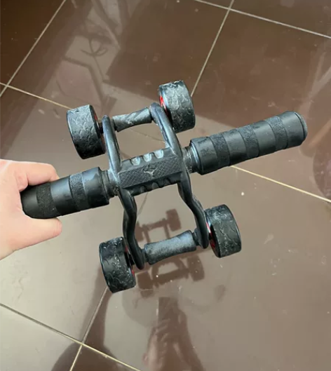 健腹轮，新的，便宜出售，包邮。 感兴趣的话...