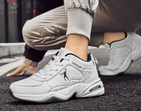 乔丹格兰春季皮面跑步运动鞋男春秋款大码男鞋...