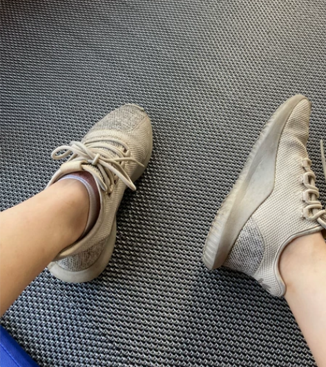 三叶草Tubular椰子网面女运动鞋阿迪黑...