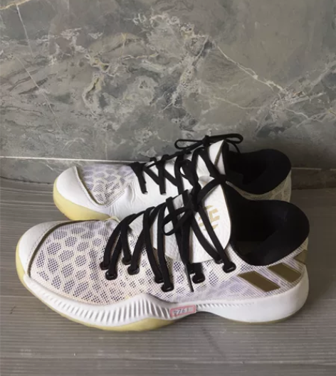 二手正品阿迪轻便透气休闲运动鞋42.5码 ...