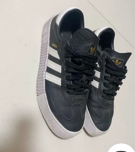 闲置，都是38码的鞋子，两双阿迪一双彪马，...