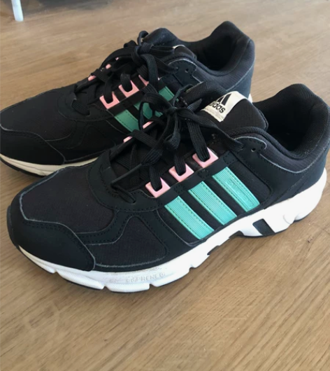 阿迪运动鞋女38码春秋款 8成新